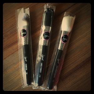 Sigma Face Brushes + Cup Holder